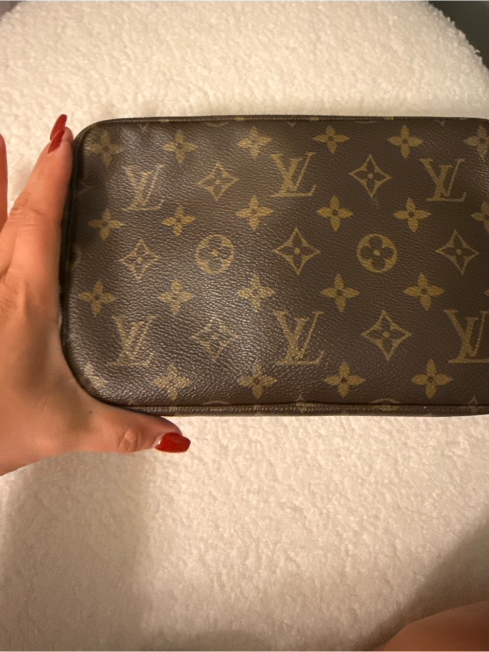 Louis Vuitton Monogram Canvas Brown and Gold Toiletry Pouch - Picture 4 of 4